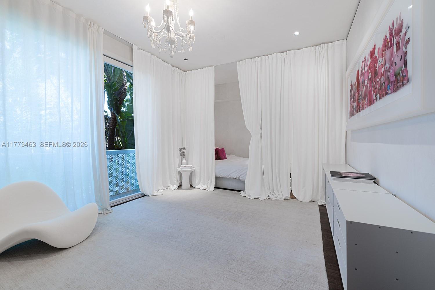 SUNSET ISLANDS-ISLAND NO - Residential