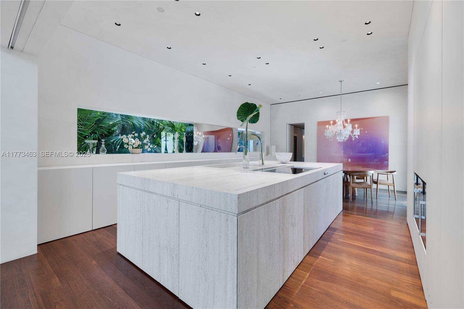 SUNSET ISLANDS-ISLAND NO - Residential