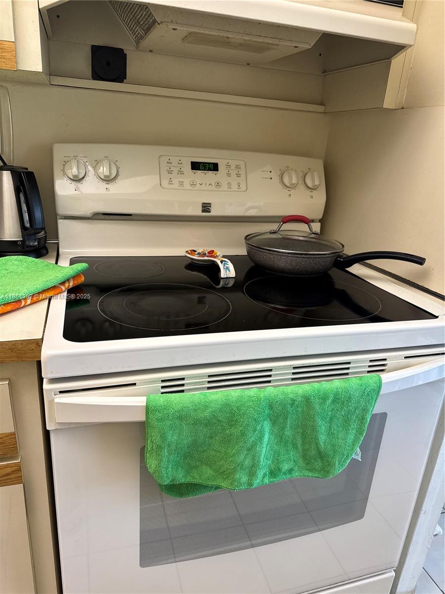 SOUTH WINDS CONDO WEST - Residential