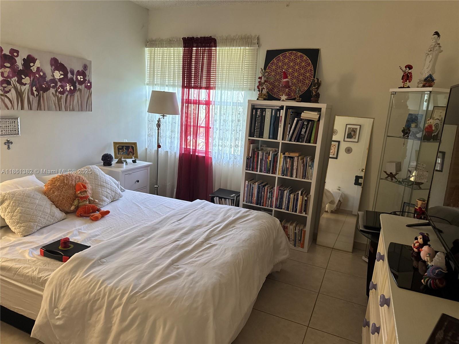 SOUTH WINDS CONDO WEST - Residential