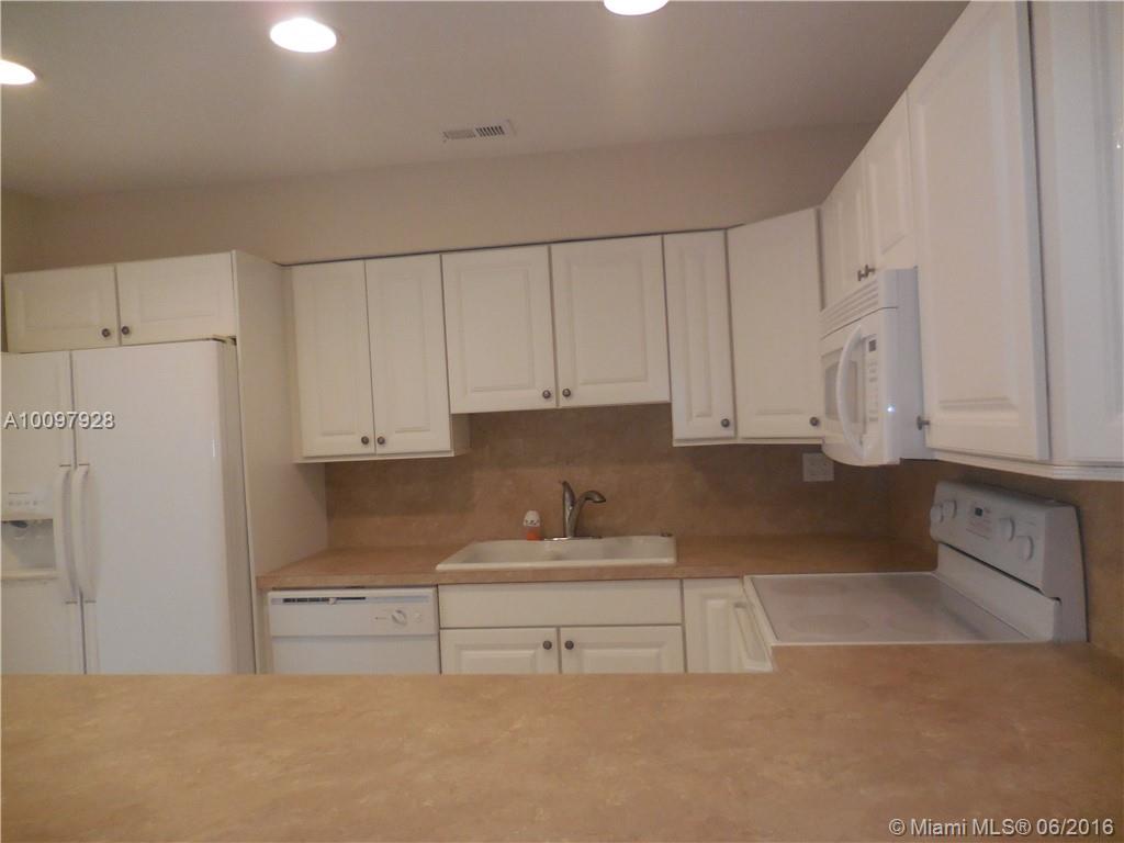 Avon Isles 40-31 B - Residential