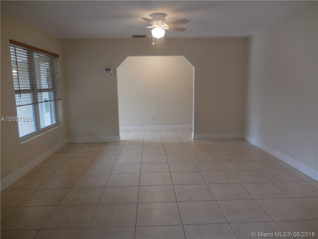 Avon Isles 40-31 B - Residential