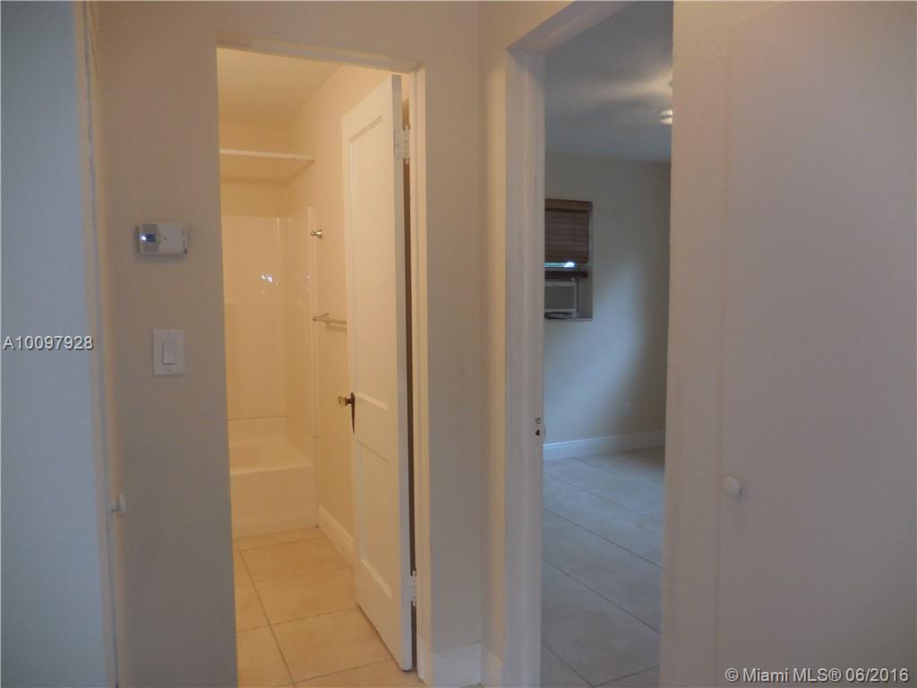 Avon Isles 40-31 B - Residential