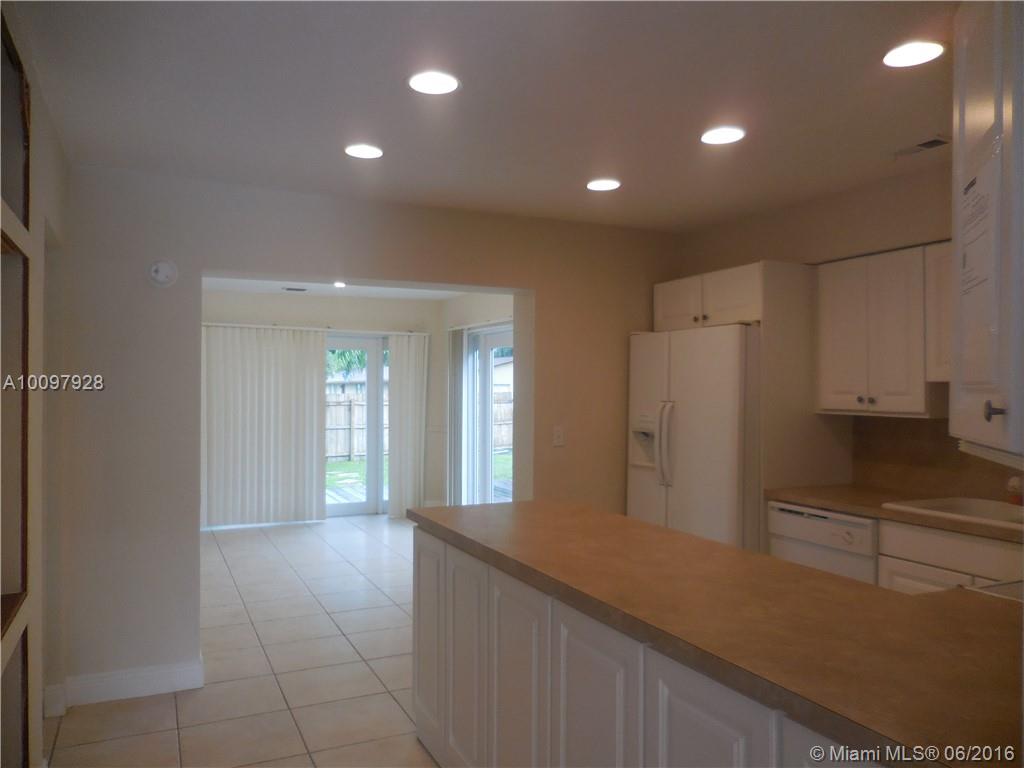 Avon Isles 40-31 B - Residential