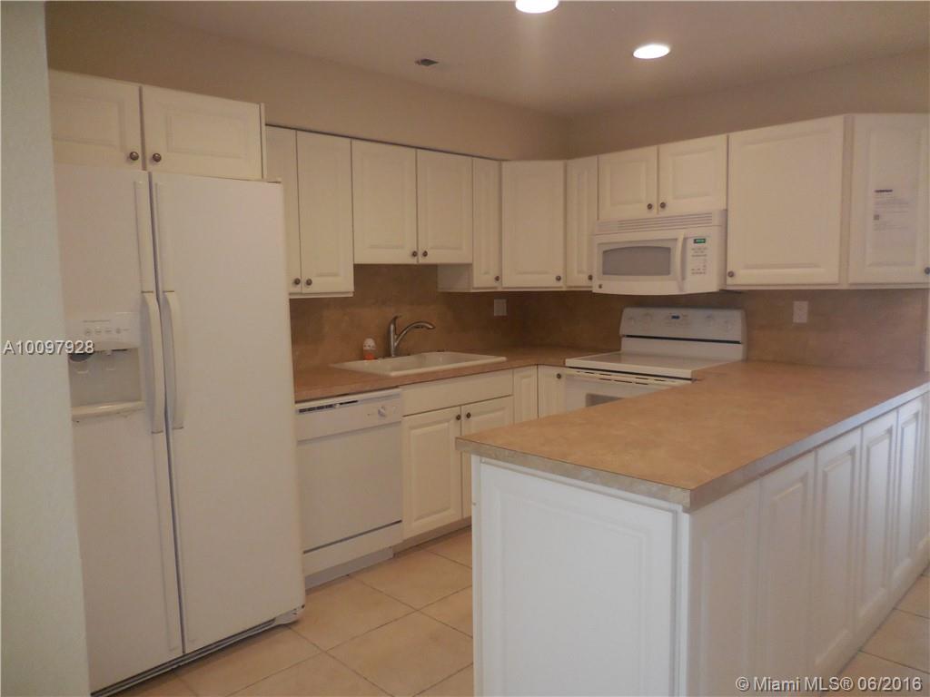 Avon Isles 40-31 B - Residential