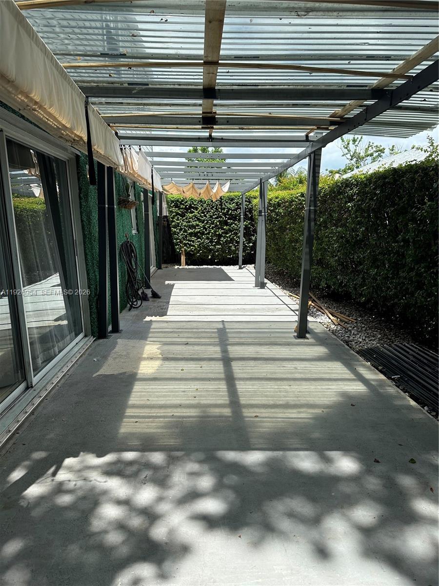 LAKES BY THE BAY SEC 6 - Residential