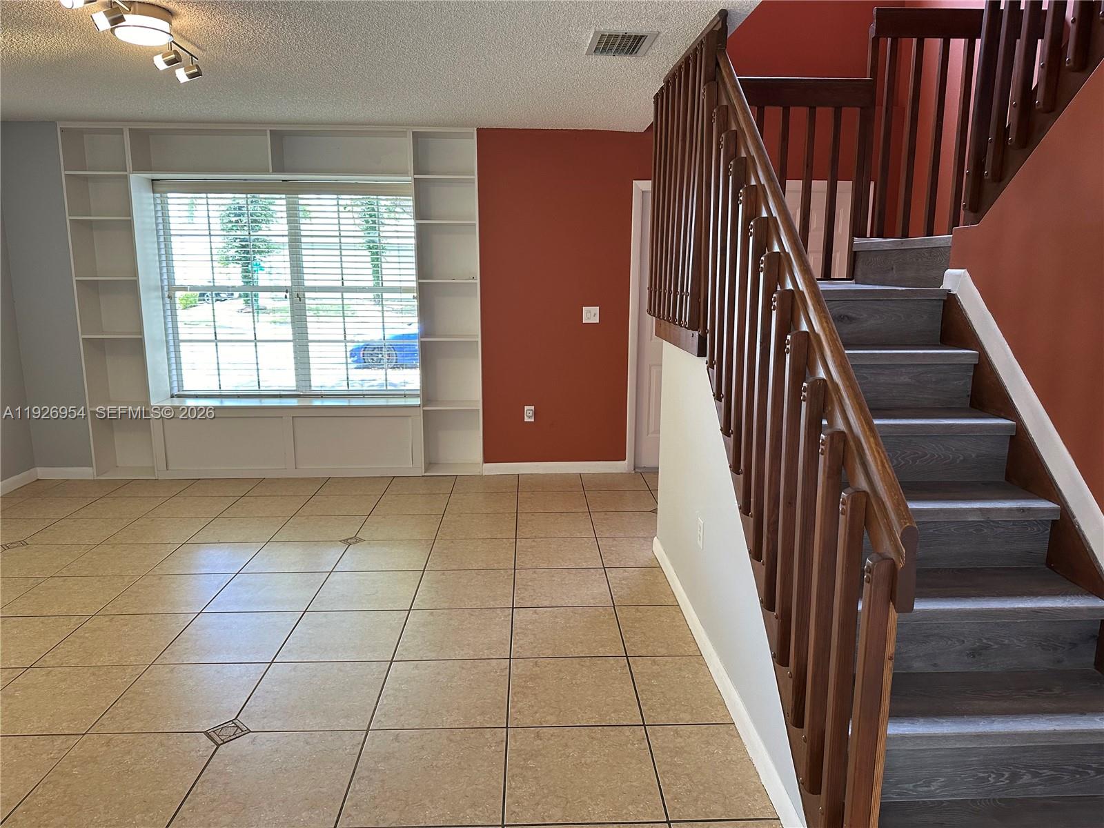 LAKES BY THE BAY SEC 6 - Residential