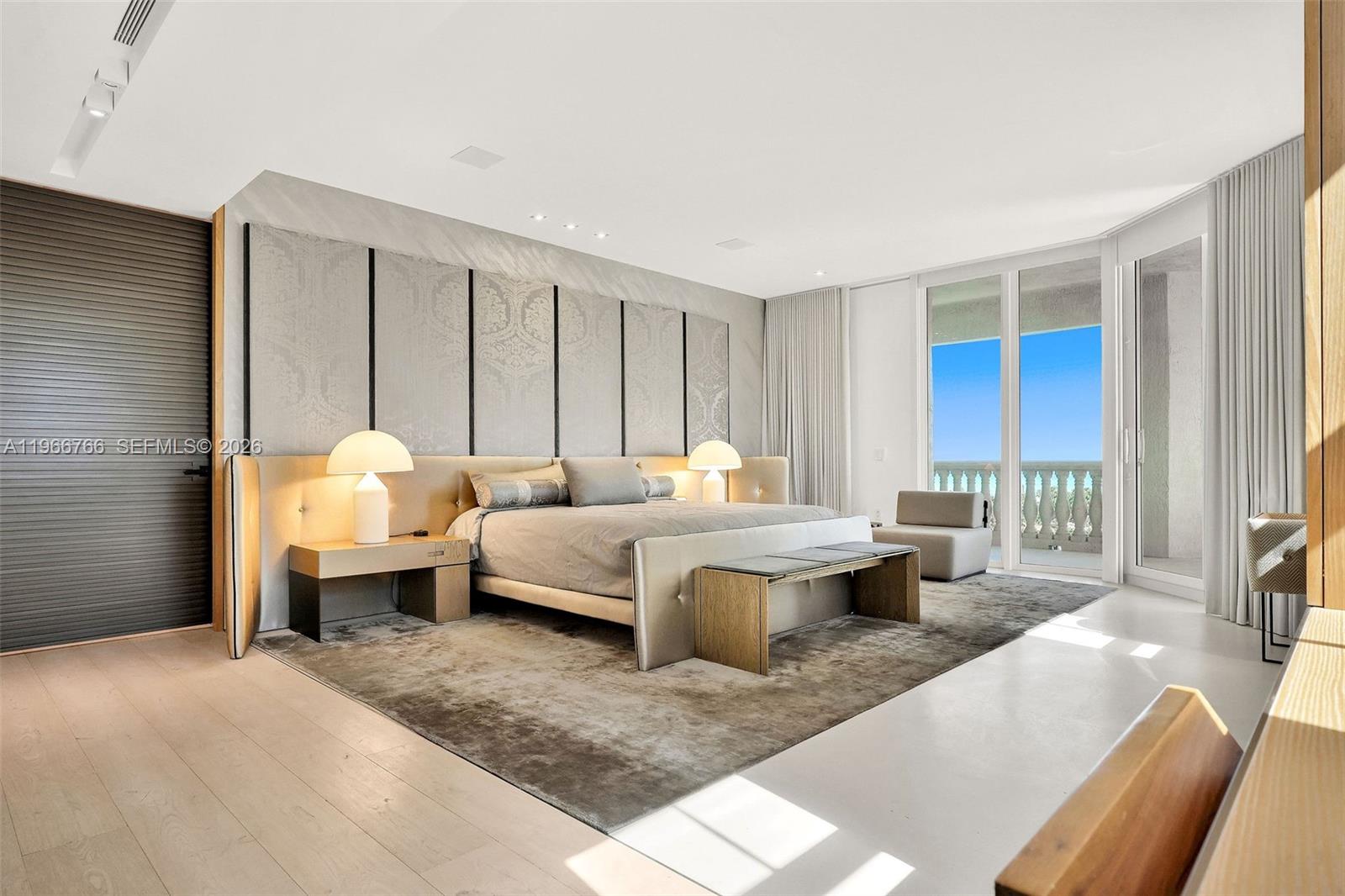 BELLA VISTA MID RISE NORT - Residential