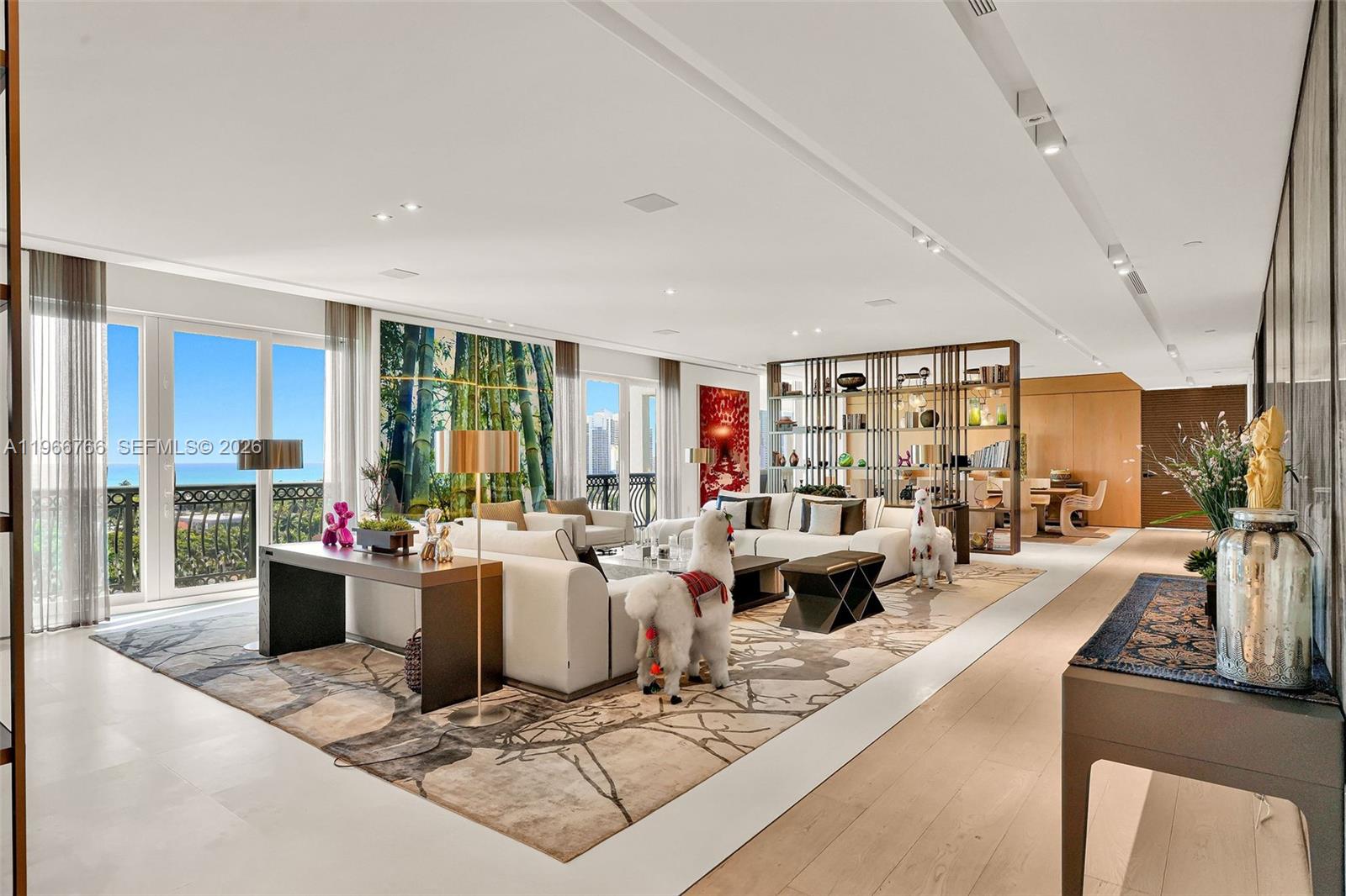 BELLA VISTA MID RISE NORT - Residential