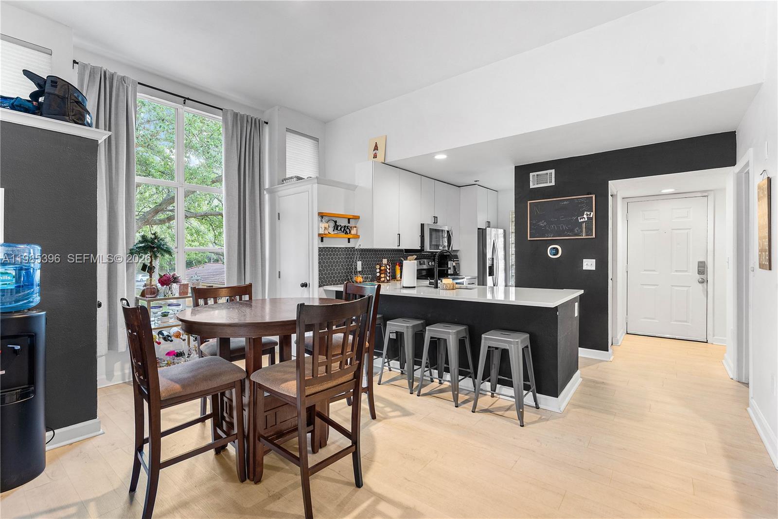 PALM LAKE CONDO - Residential