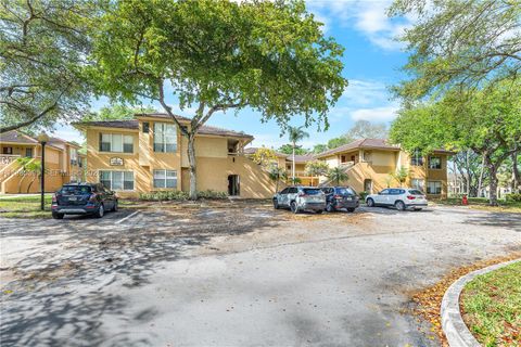 Photo of 4759 Via Palm Lks #312, West Palm Beach, FL 33417 (MLS # A11985396)