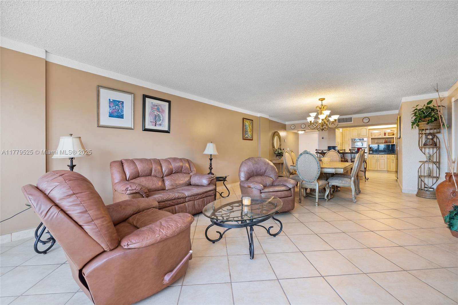 SEA AIR TOWERS CONDO - Residential Lease