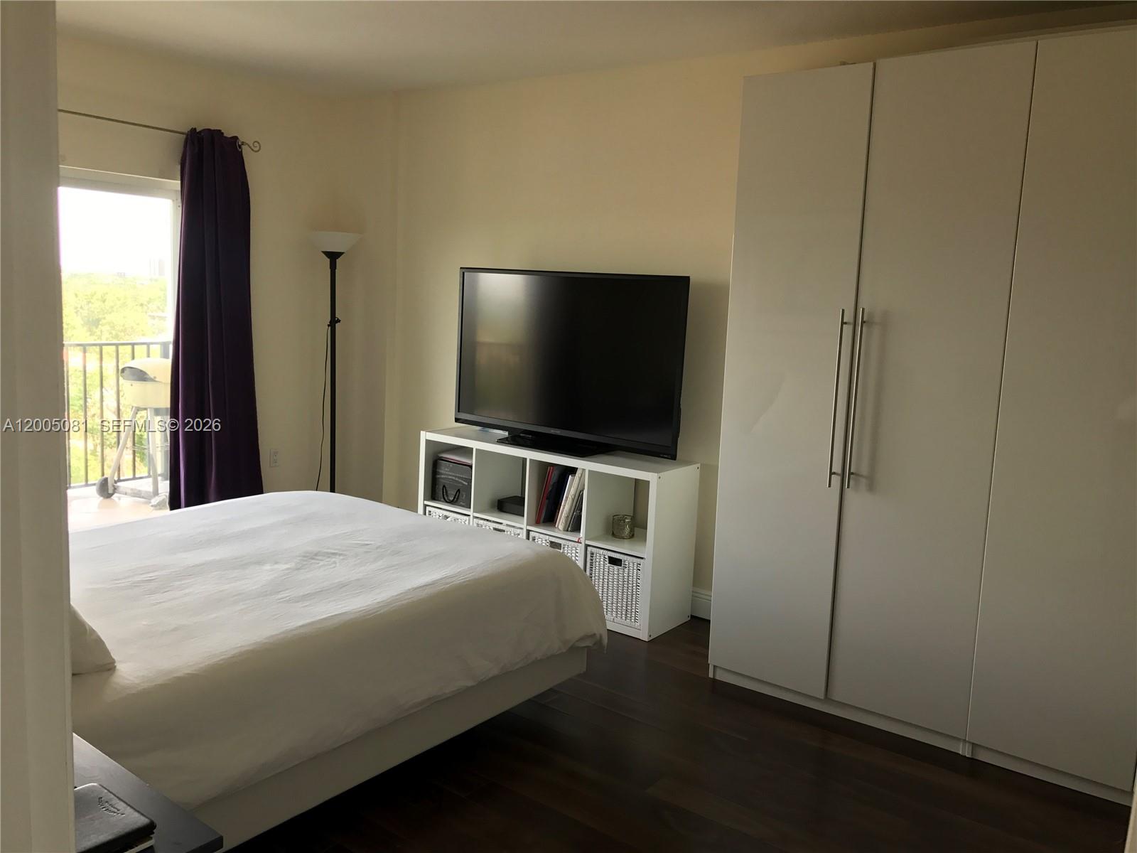 GABLES VIEW CONDO - Residential Lease