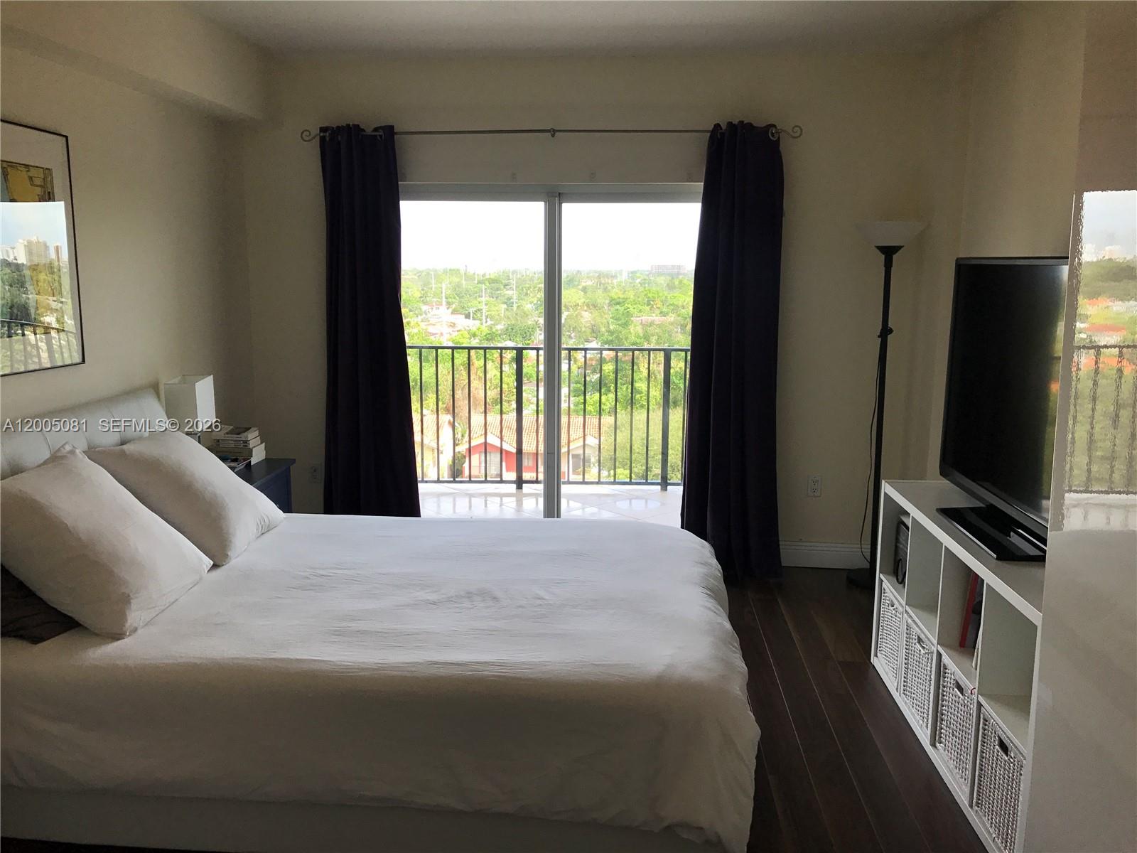 GABLES VIEW CONDO - Residential Lease