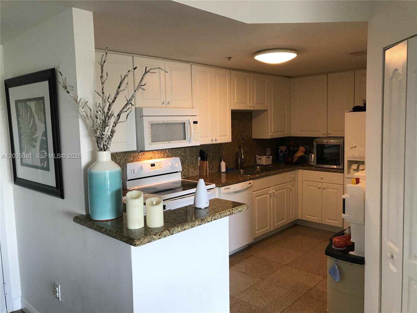 GABLES VIEW CONDO - Residential Lease