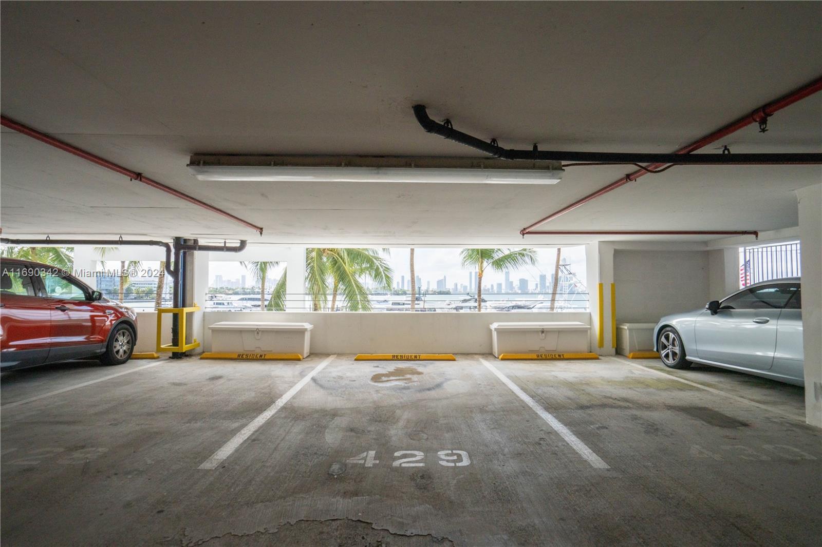 SUNSET HARBOUR SOUTH COND - Residential Lease