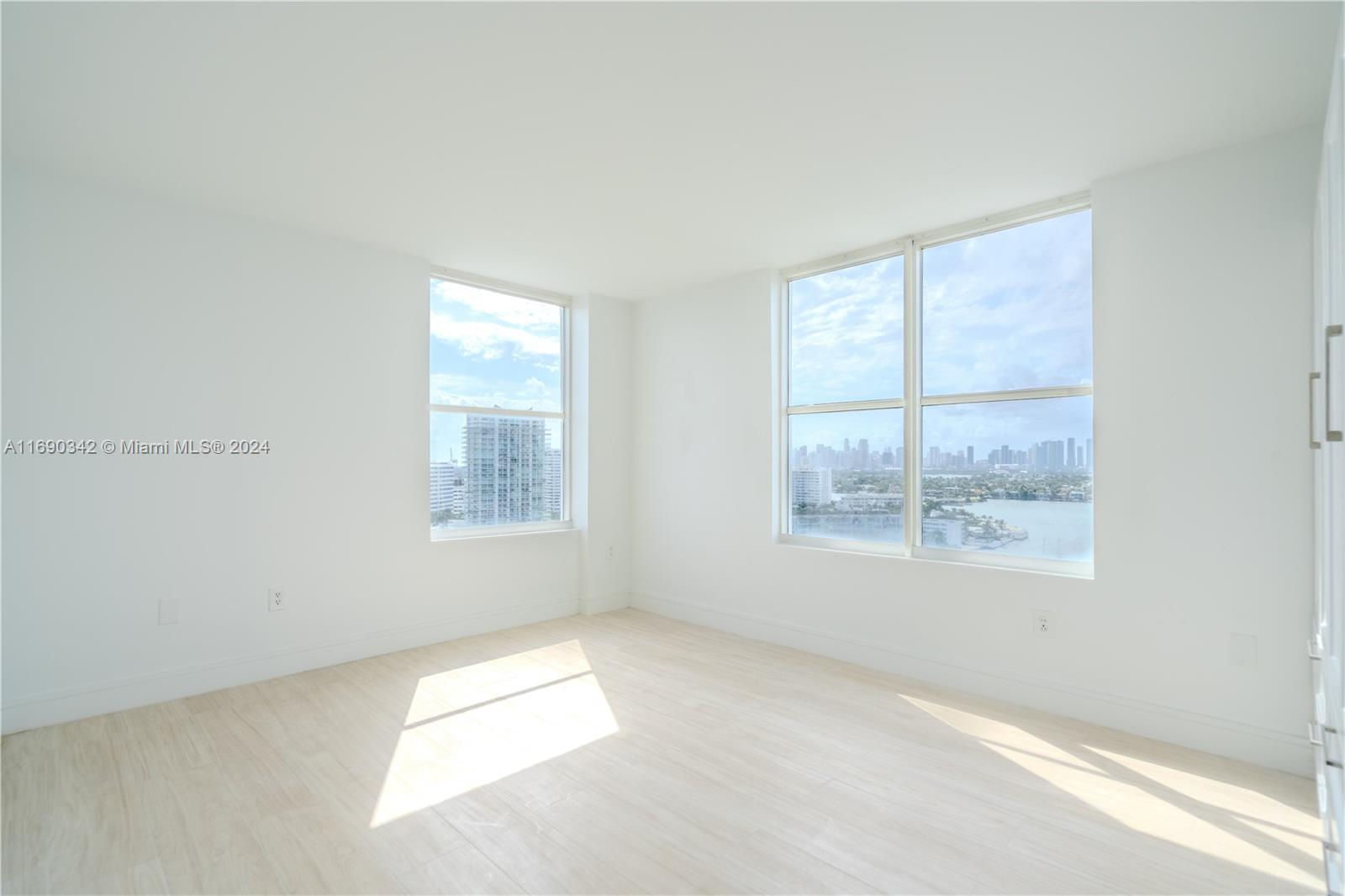 SUNSET HARBOUR SOUTH COND - Residential Lease