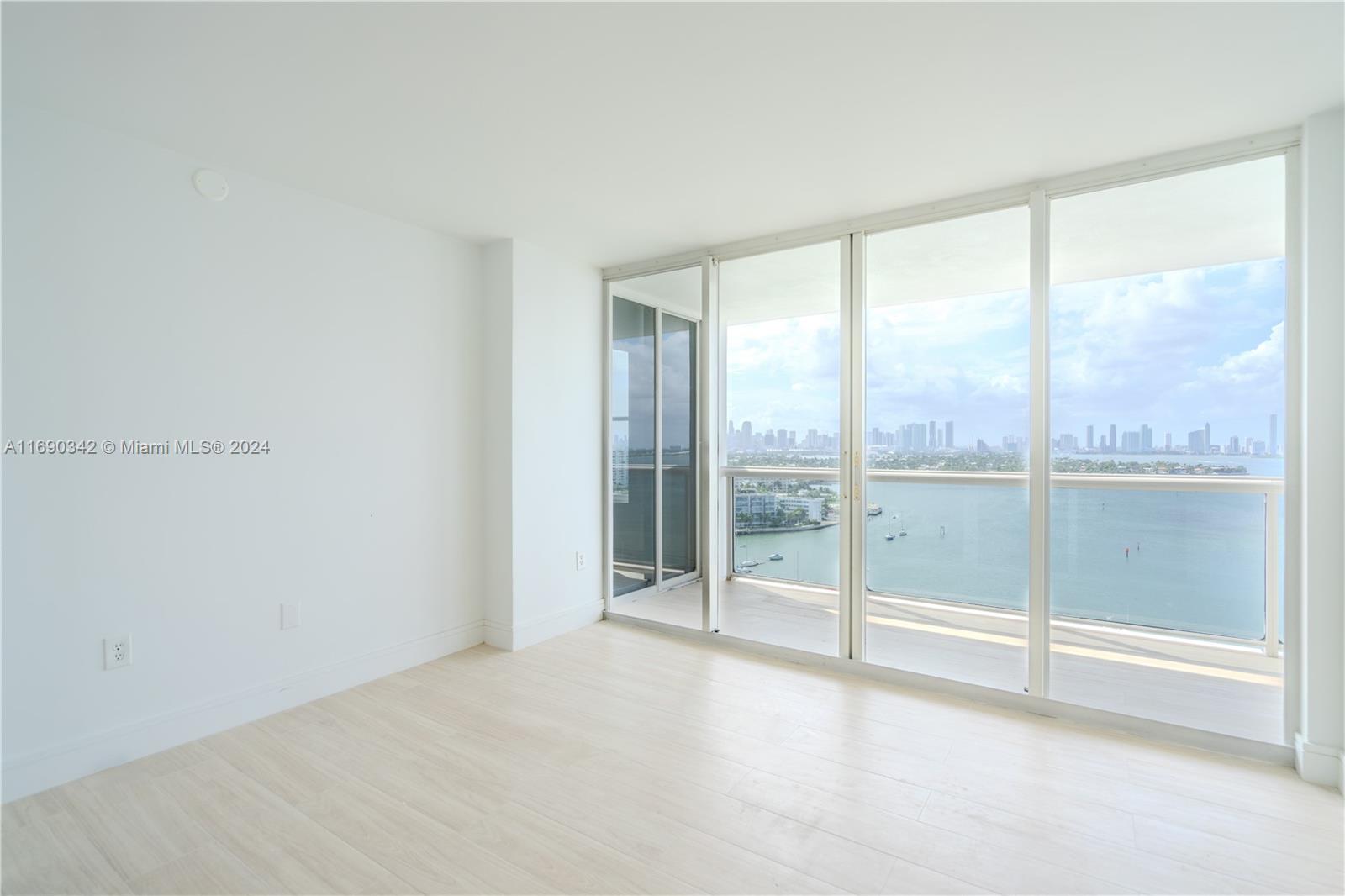 SUNSET HARBOUR SOUTH COND - Residential Lease
