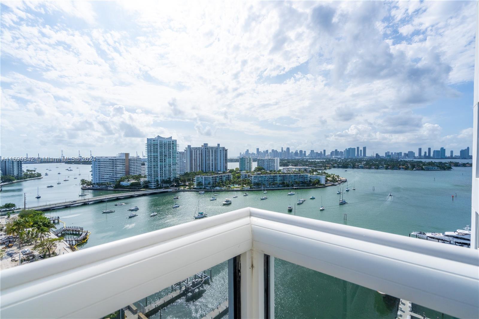 SUNSET HARBOUR SOUTH COND - Residential Lease