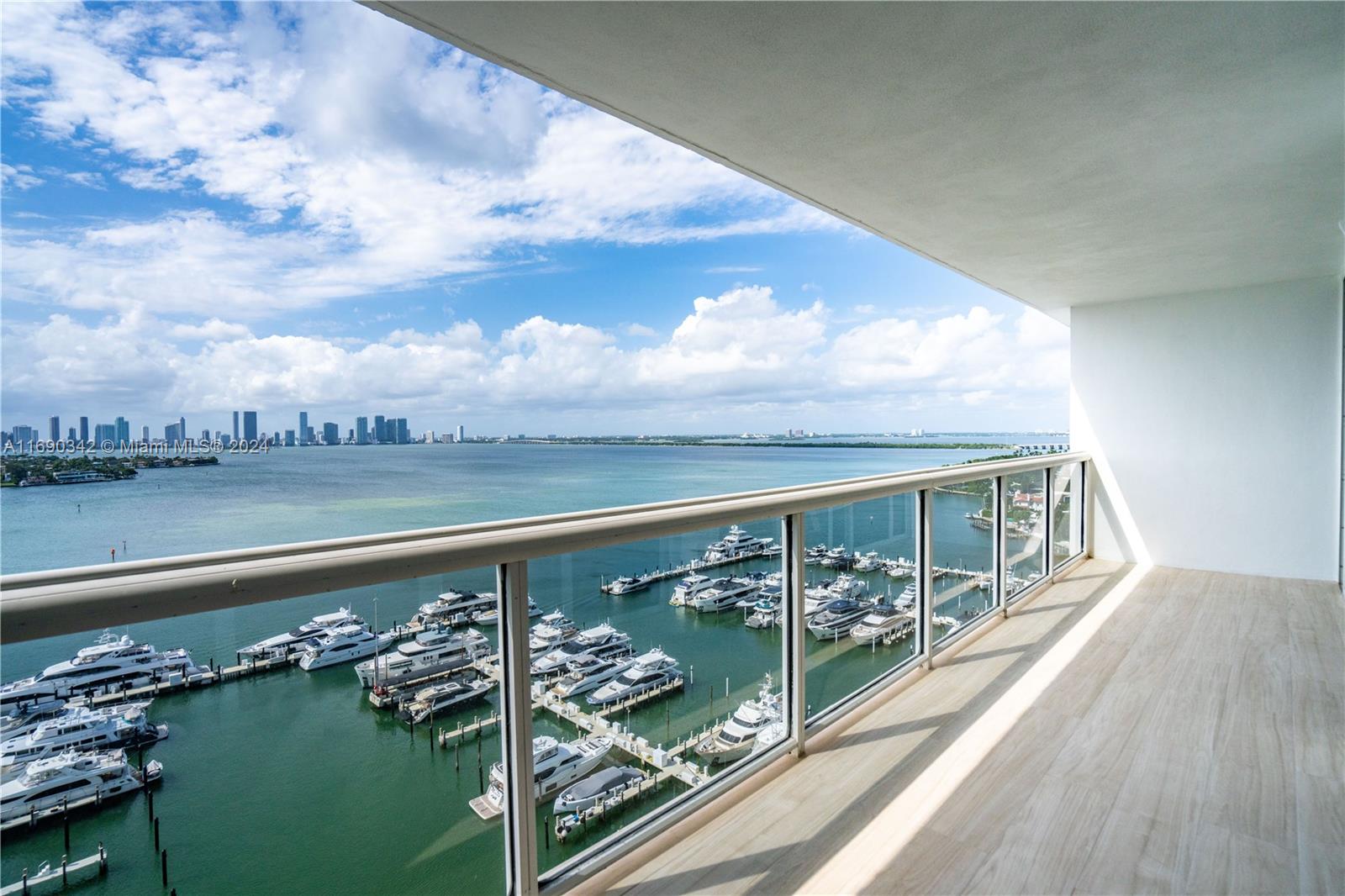 SUNSET HARBOUR SOUTH COND - Residential Lease