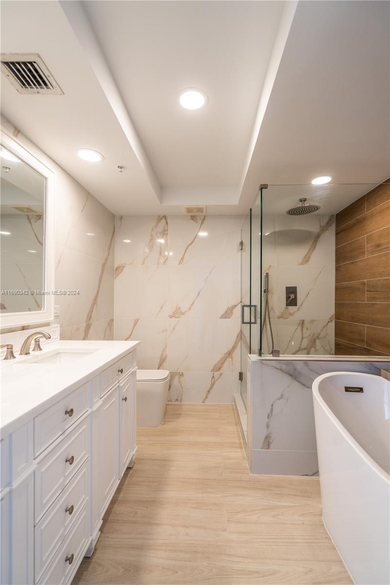 SUNSET HARBOUR SOUTH COND - Residential Lease