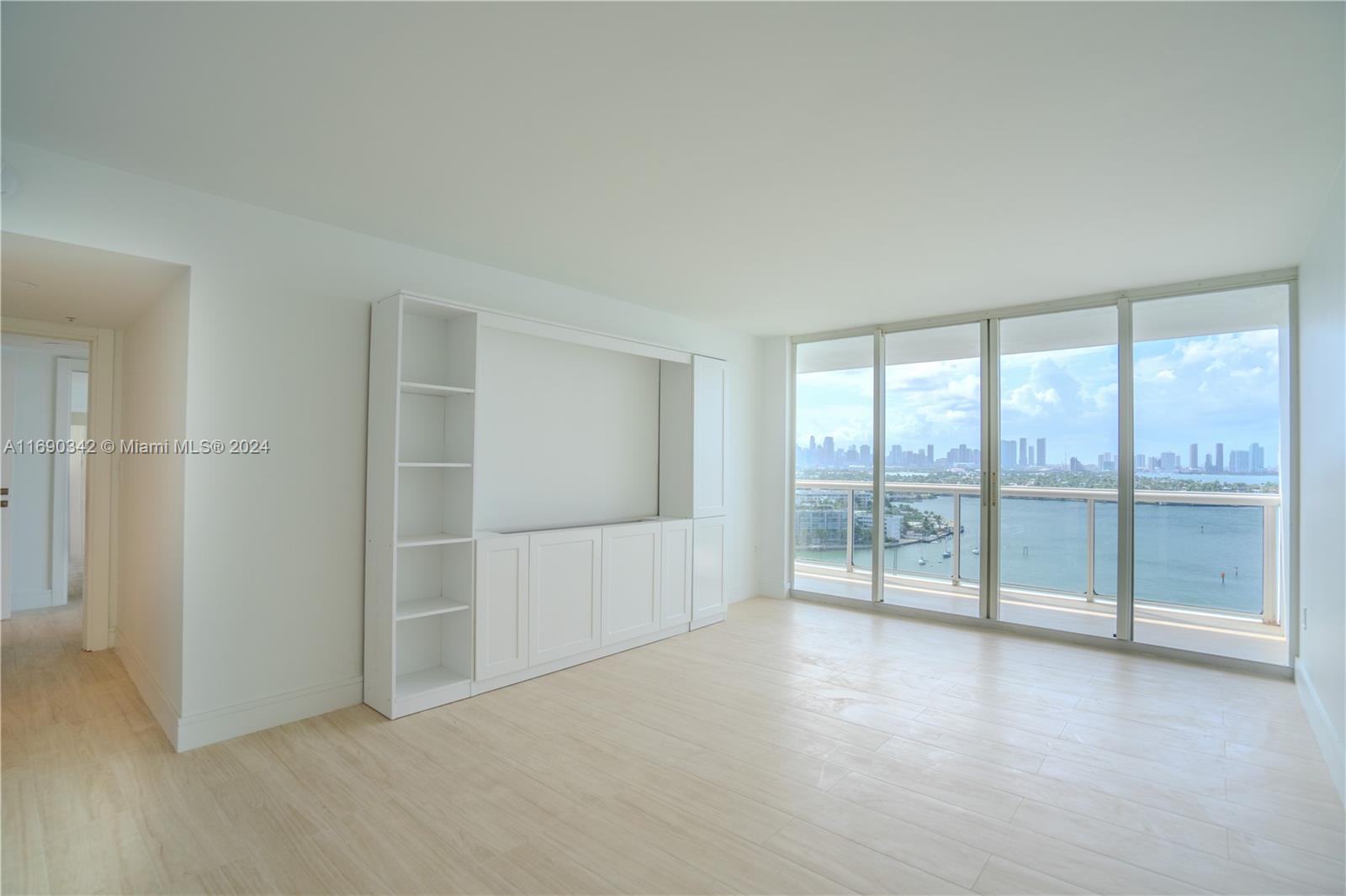SUNSET HARBOUR SOUTH COND - Residential Lease