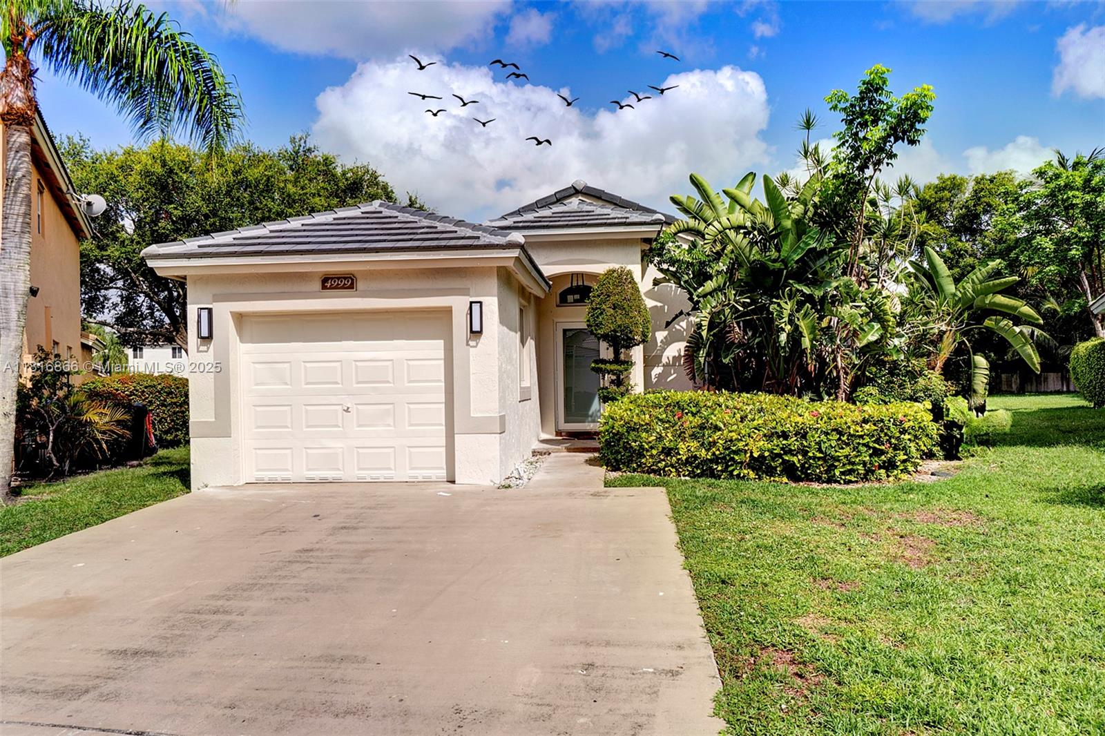 Property for Sale at 4999 Pelican St, Coconut Creek, Broward County, Florida - Bedrooms: 3 
Bathrooms: 2  - $515,000