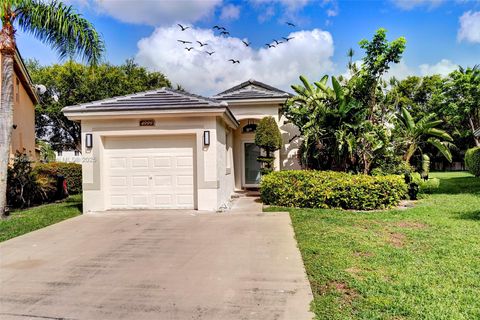 4999 Pelican St Coconut Creek FL 33073