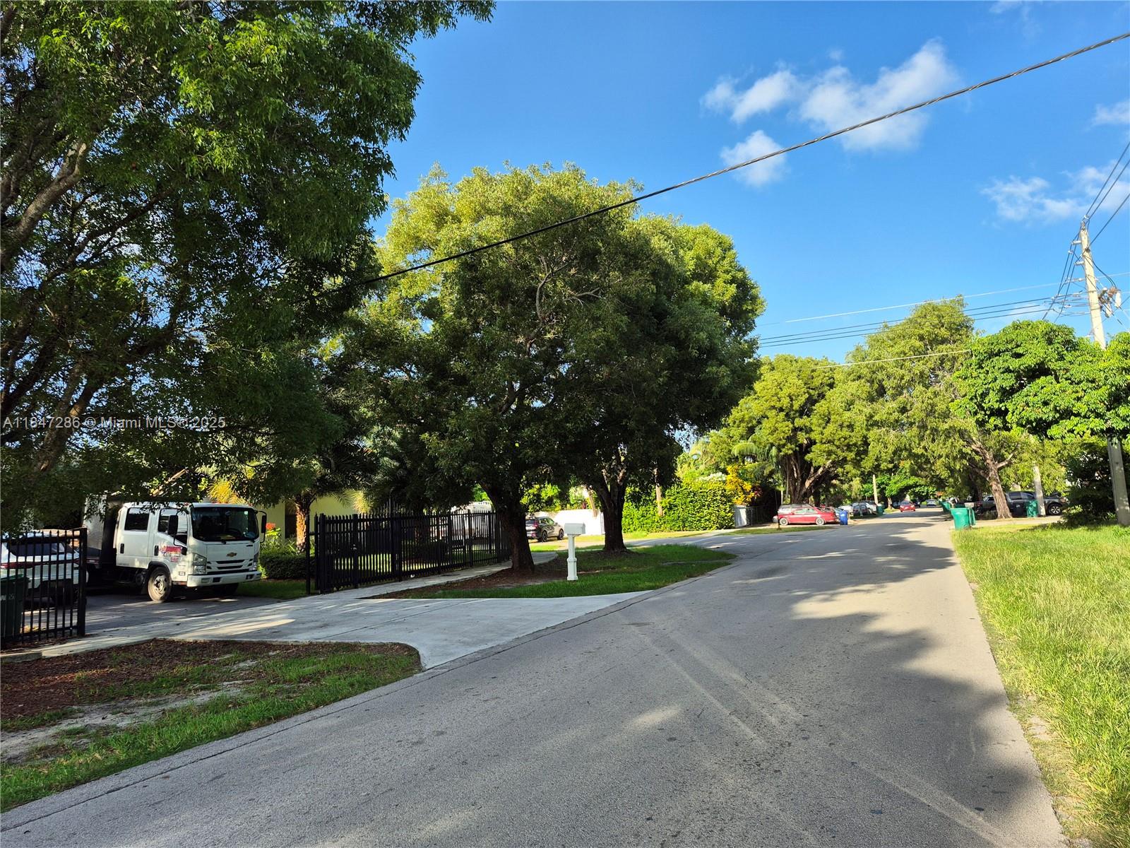 FRIEDLAND MANOR - Land