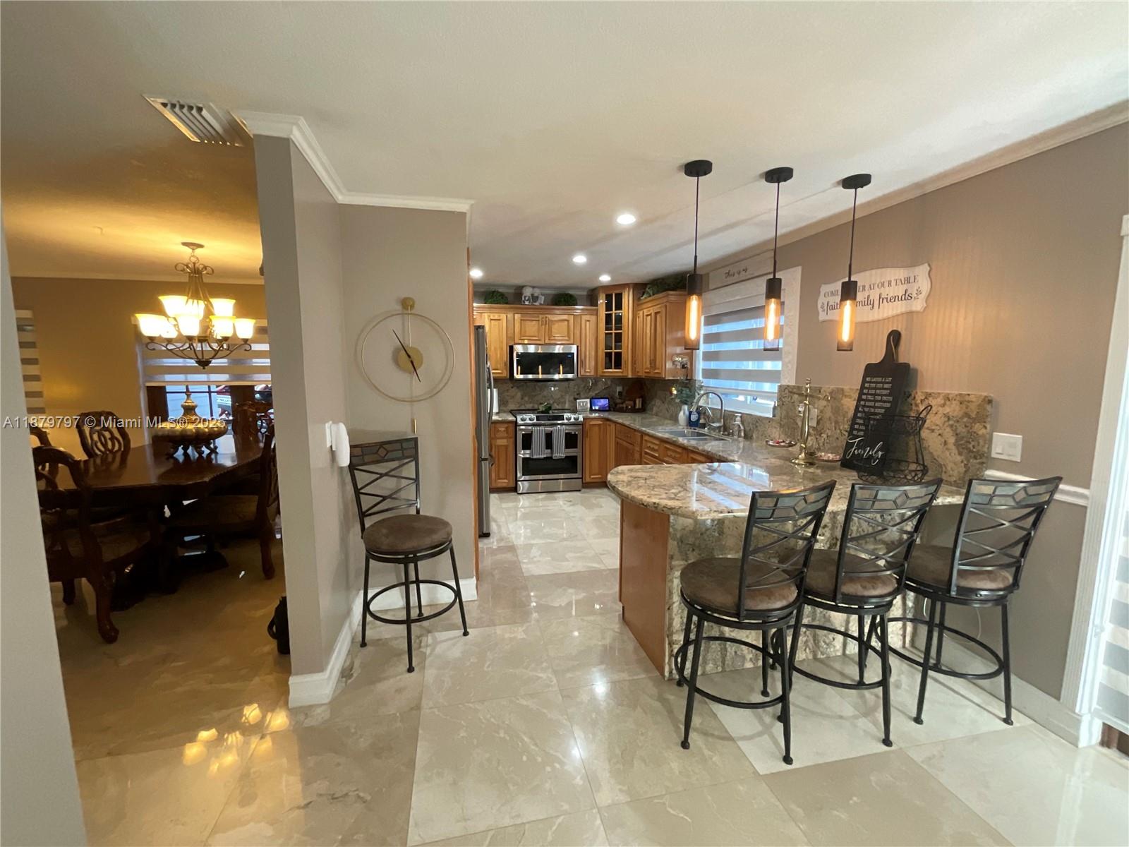 LAKESIDE SOUTH - Residential Lease