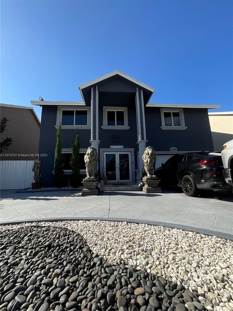 LAKESIDE SOUTH - Residential Lease