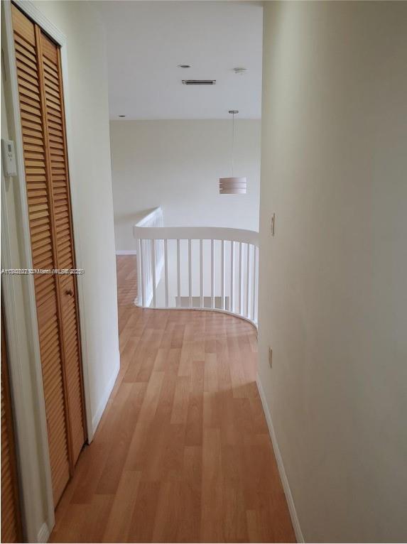 LAKES OF THE MEADOW SEC 5 - Residential Lease