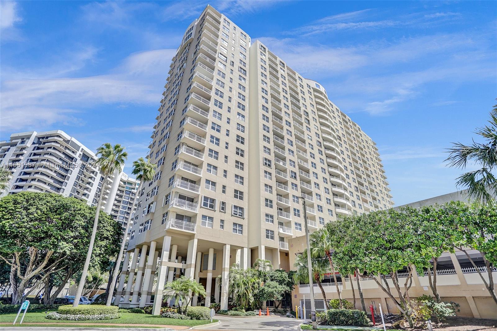 ISOLA CONDO - Residential Lease