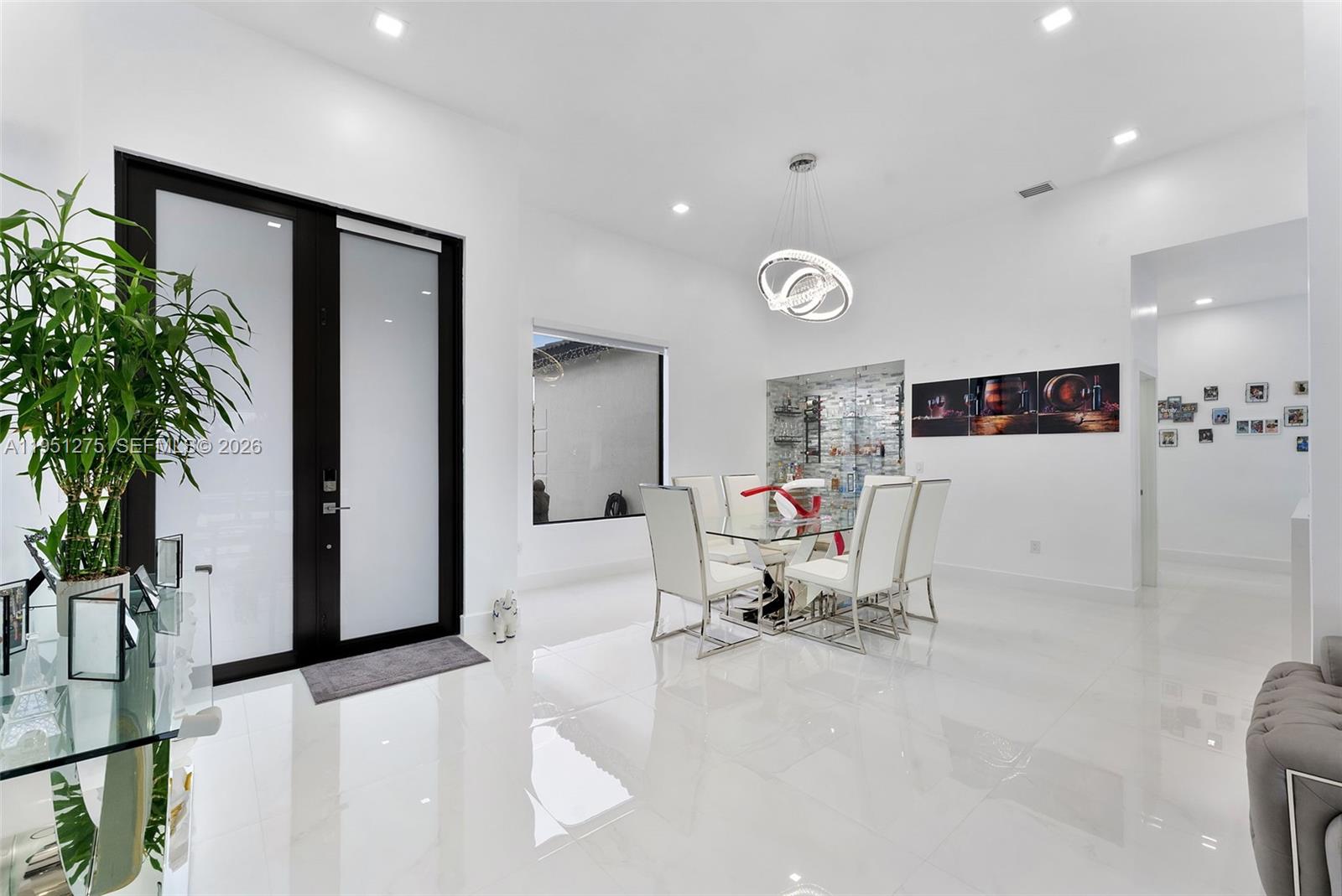 OAK SOUTH ESTATES - Residential