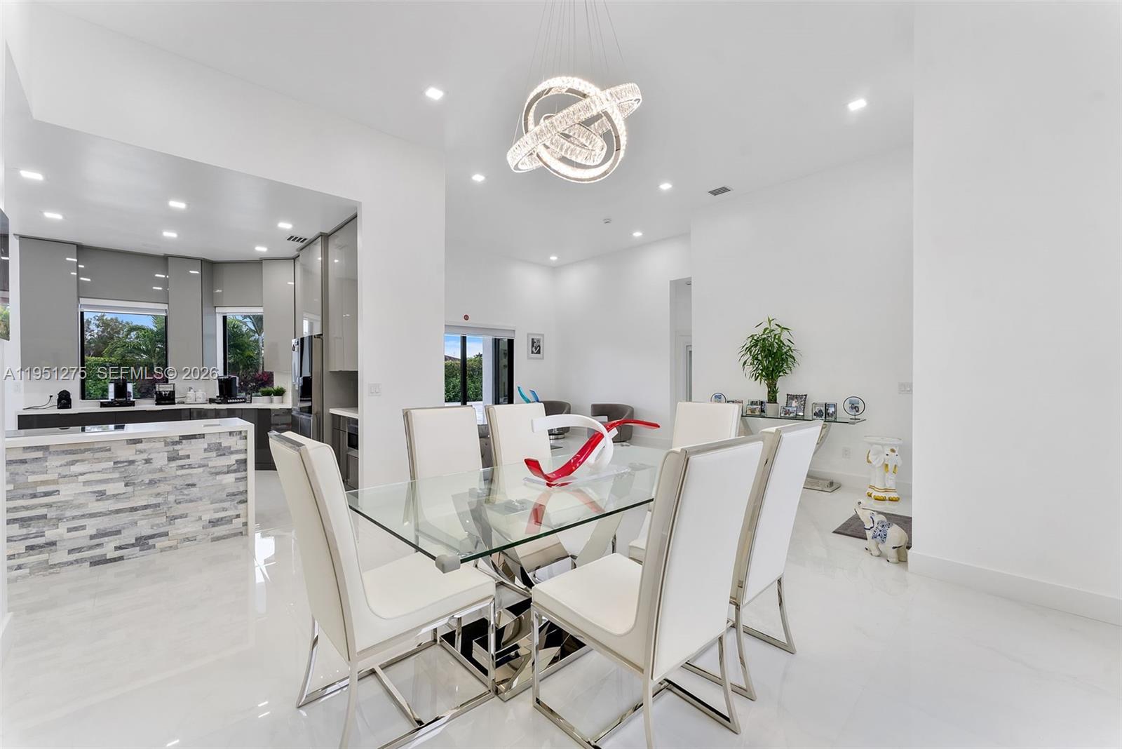 OAK SOUTH ESTATES - Residential