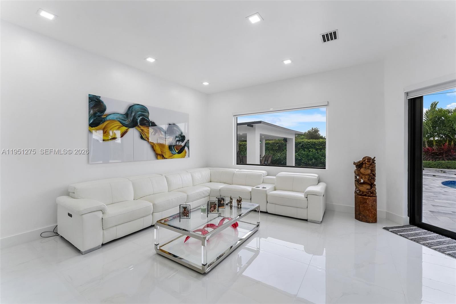 OAK SOUTH ESTATES - Residential