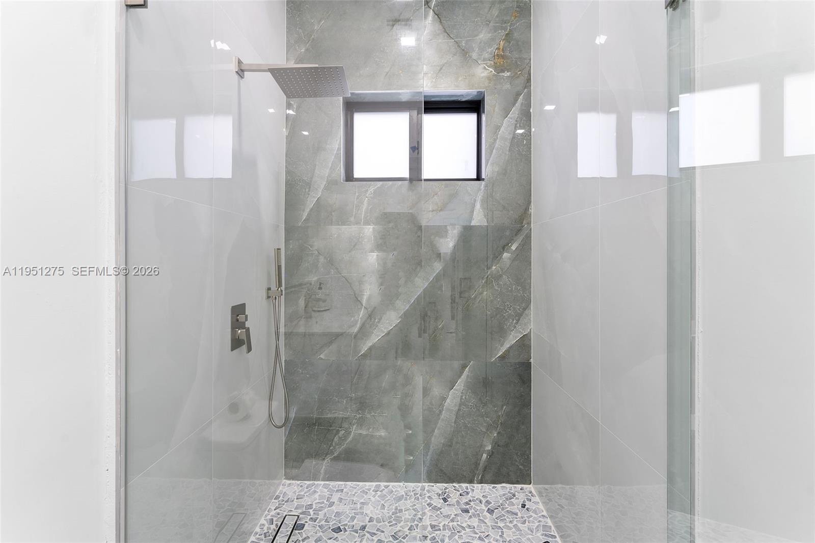 OAK SOUTH ESTATES - Residential