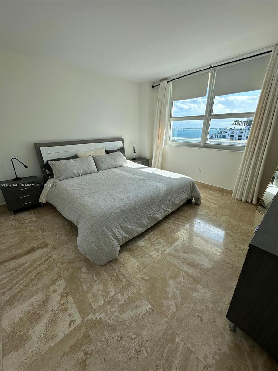 THE MARK ON BRICKELL - Residential