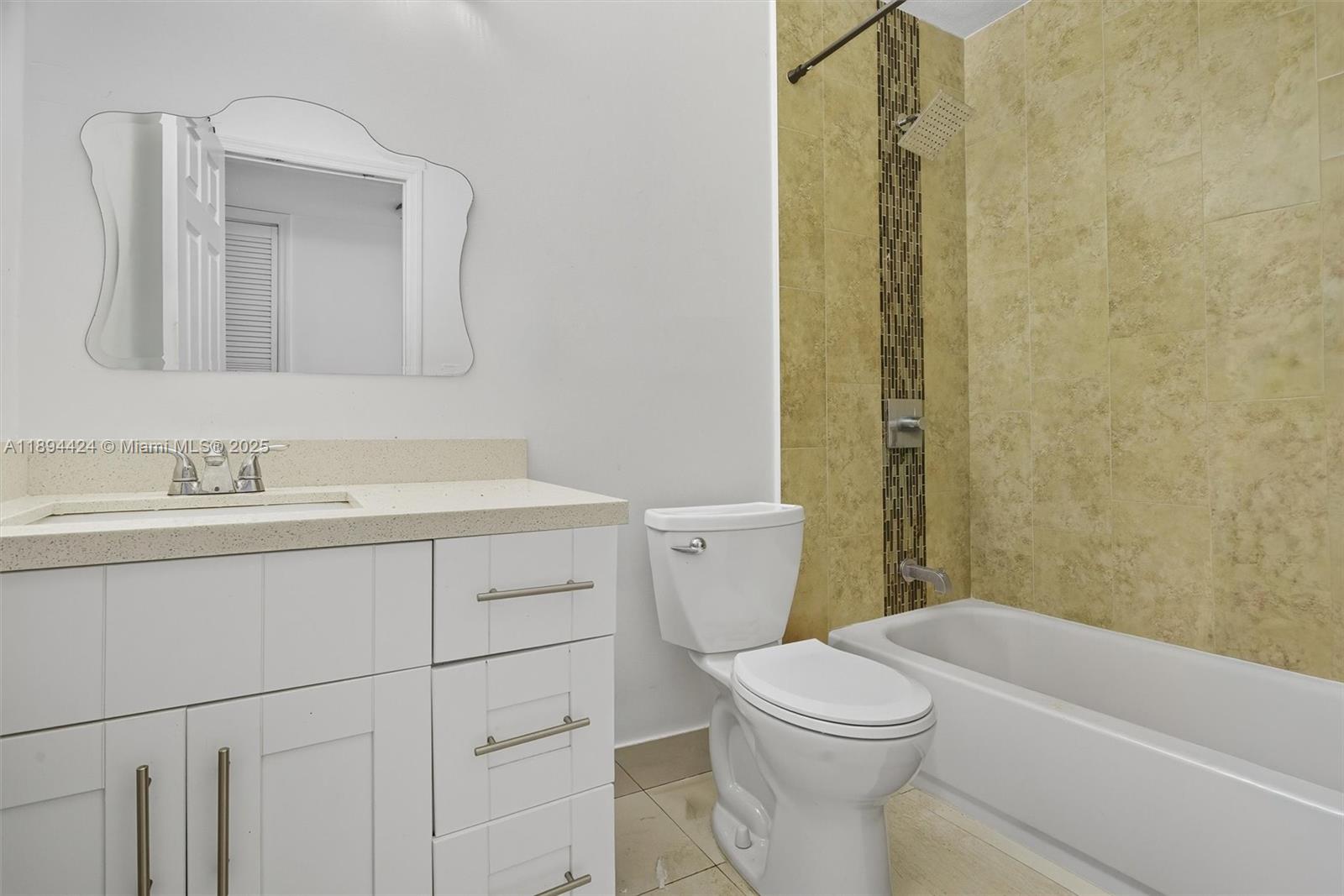 HOLLYWOOD BEACH GARDENS - Residential