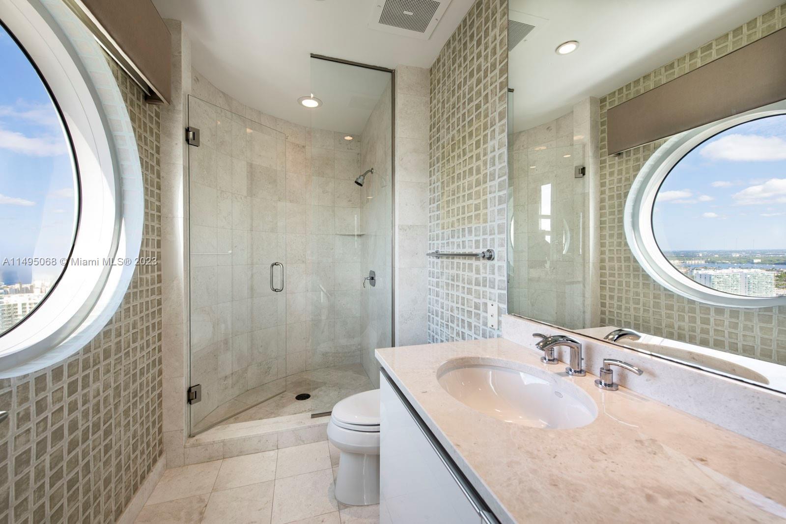 TURNBERRY OCEAN COLONY - Residential