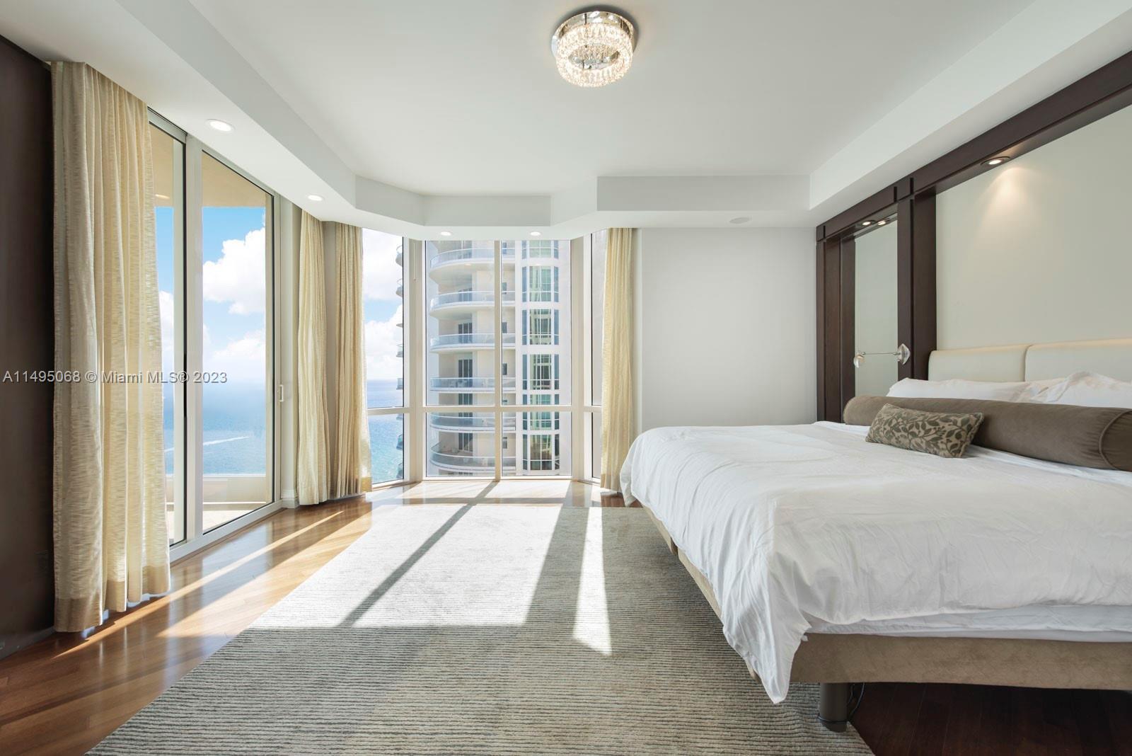 TURNBERRY OCEAN COLONY - Residential