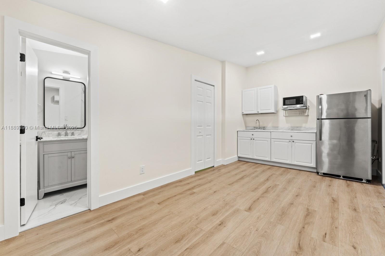 CUTLER RIDGE SEC 4 - Residential Lease
