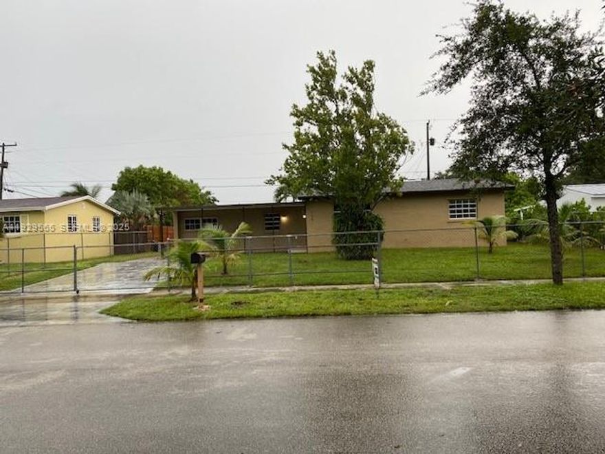 GREAT RENTAL PROPERTY IN EXCELLENT CONDITIONS!