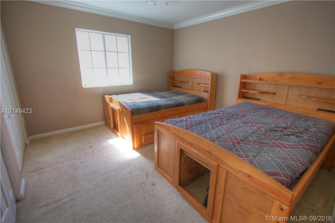 Mandarin Lakes - Residential