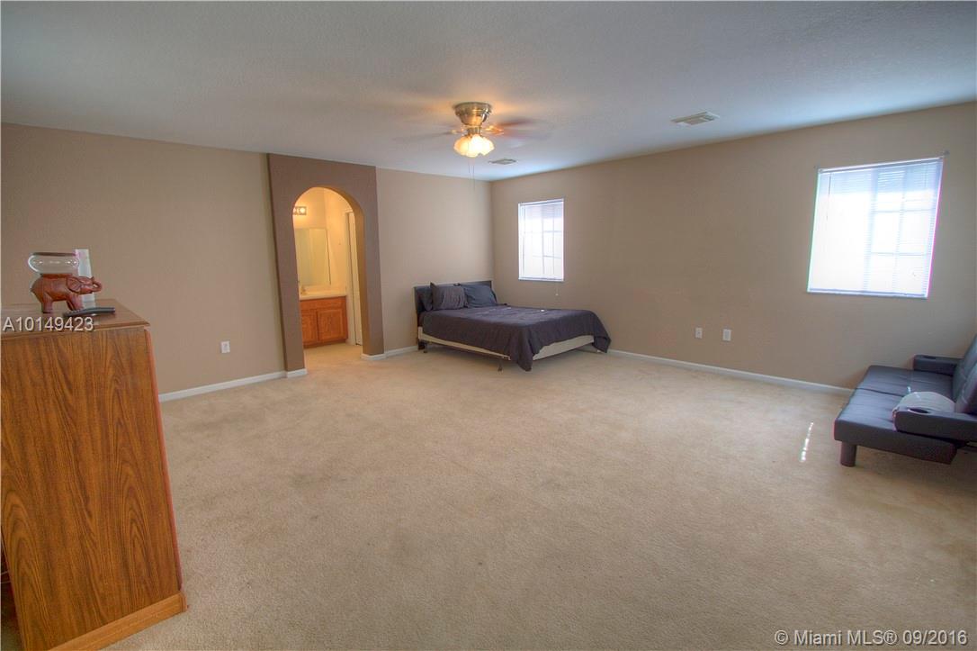 Mandarin Lakes - Residential