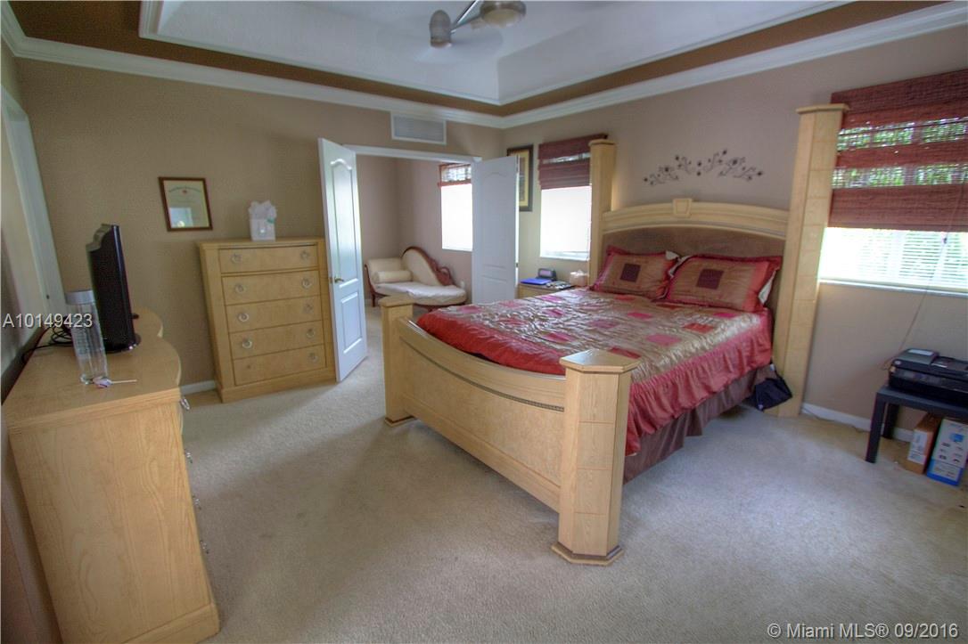 Mandarin Lakes - Residential