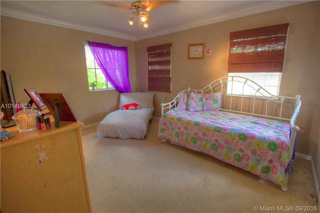 Mandarin Lakes - Residential