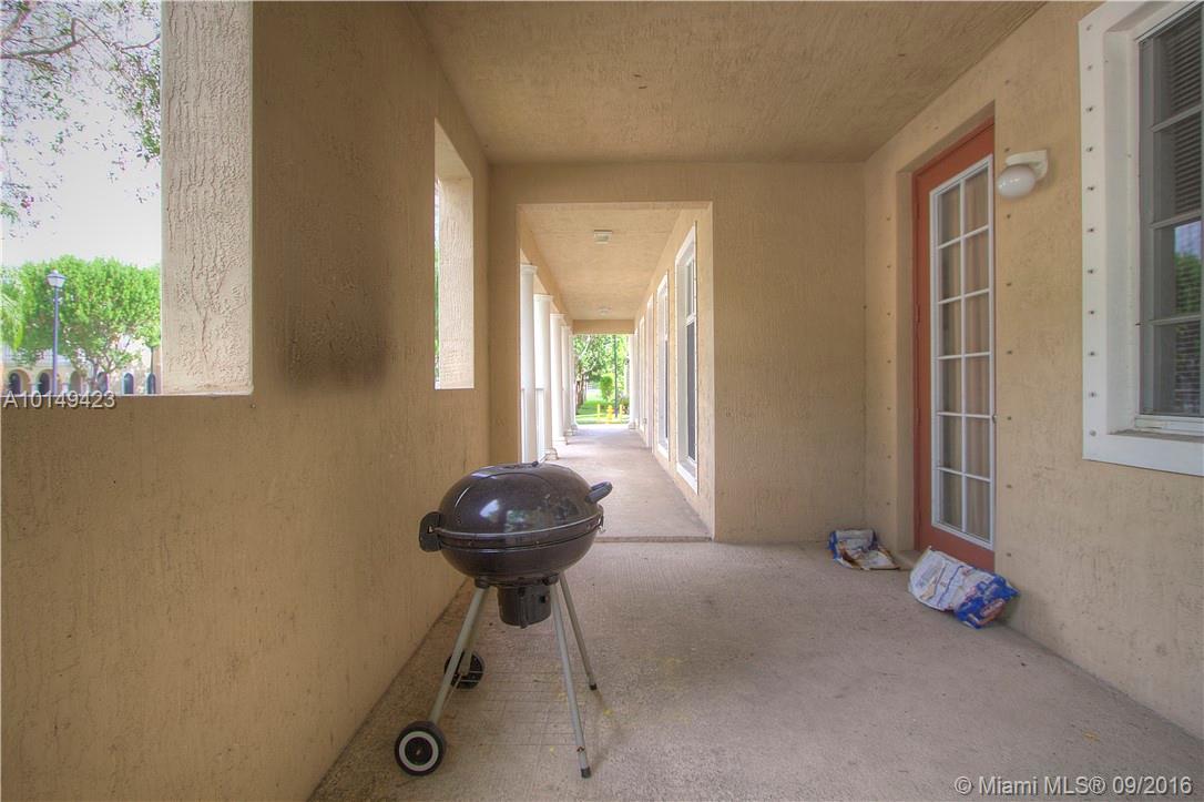 Mandarin Lakes - Residential