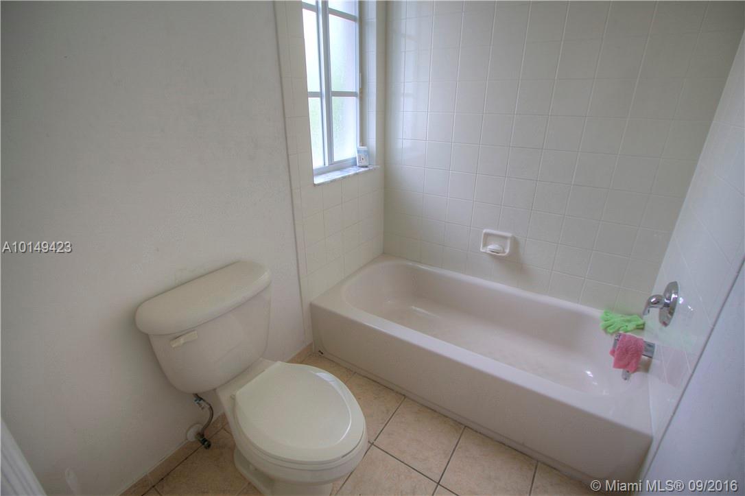 Mandarin Lakes - Residential