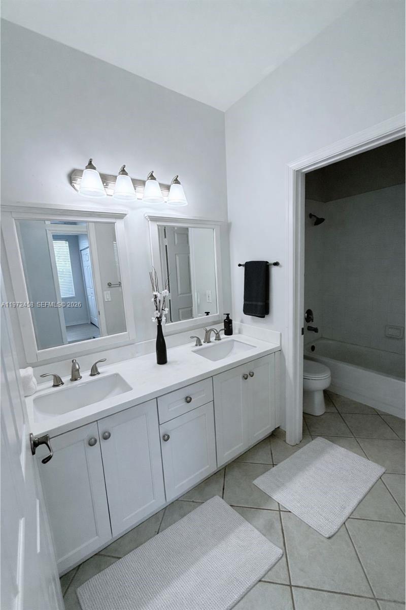 WYNDHAM LAKES CENTRAL 159 - Residential Lease